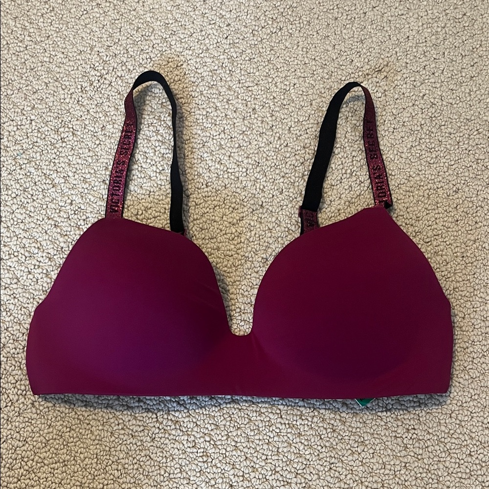 Victoria's Secret Sparkly Strap The T Shirt Lightly Lined Wireless Bra 32C